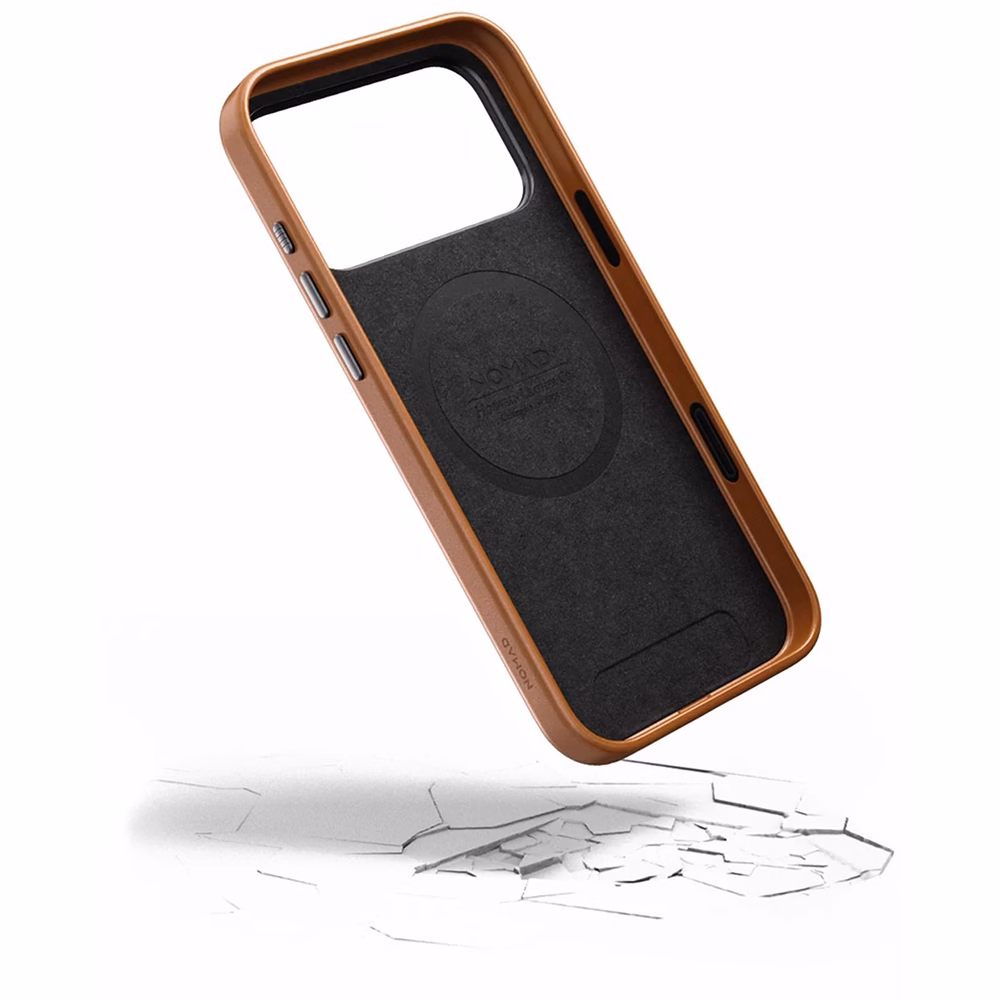 Чохол Nomad Traditional Horween Saddle падає на кут