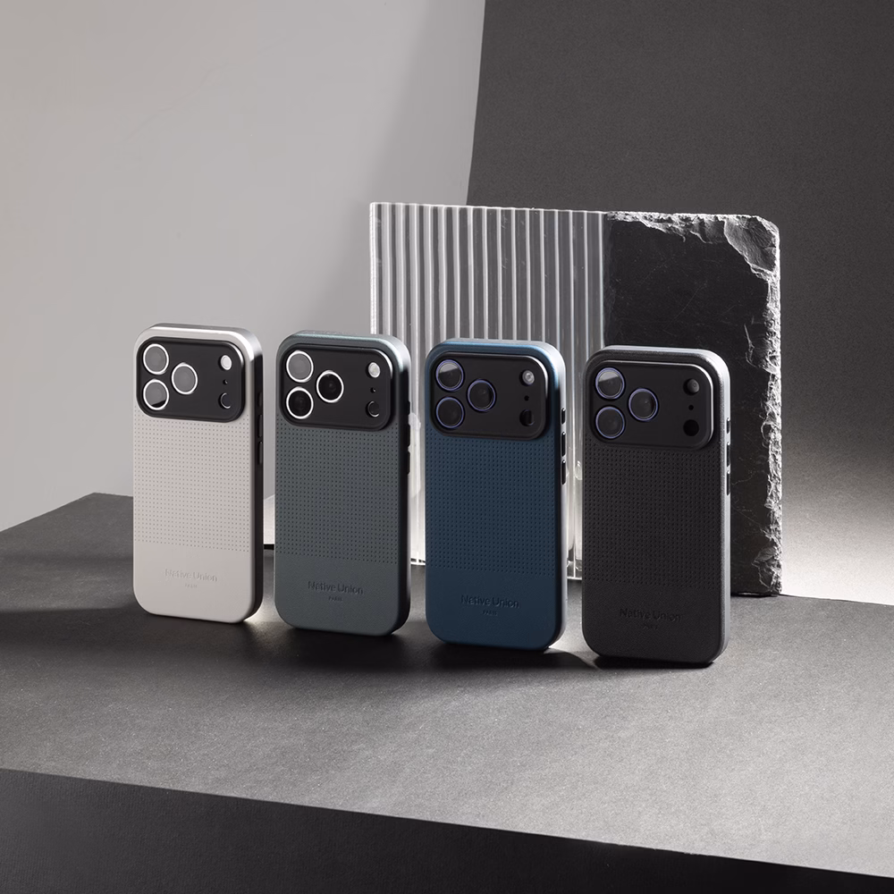 Усі 4 кольори серії Native Union Active Case