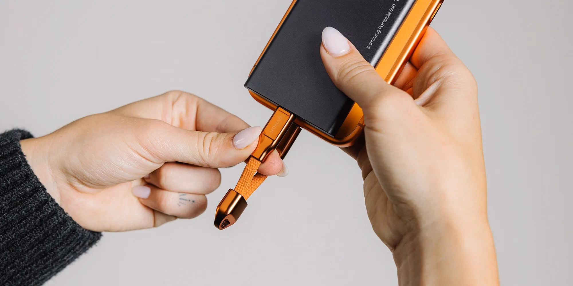 Nomad ChargeKey Stellar Orange матеріали