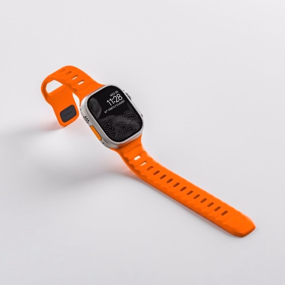 Гнучкий помаранчевий ремінець Nomad Sport Band Ultra Orange з перфорацією для вентиляції
