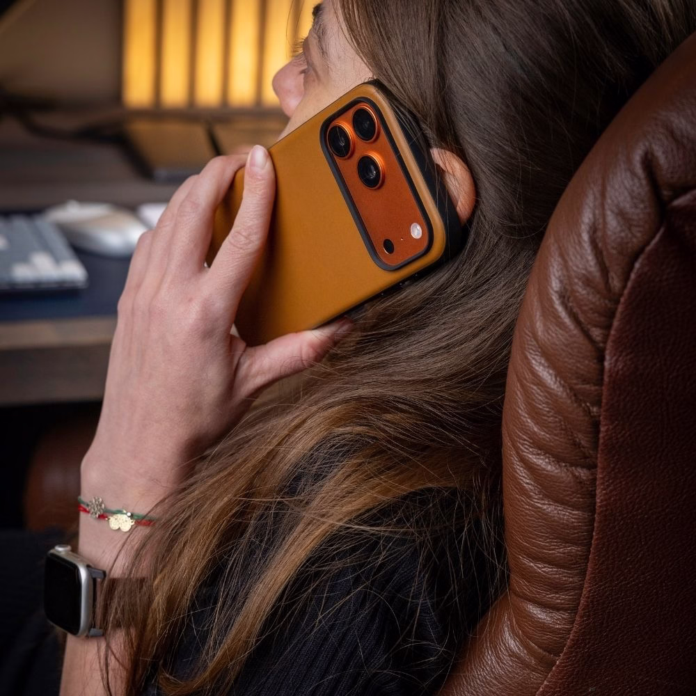 Кожаный чехол Nomad Modern English Tan для iPhone 17 Pro - 2
