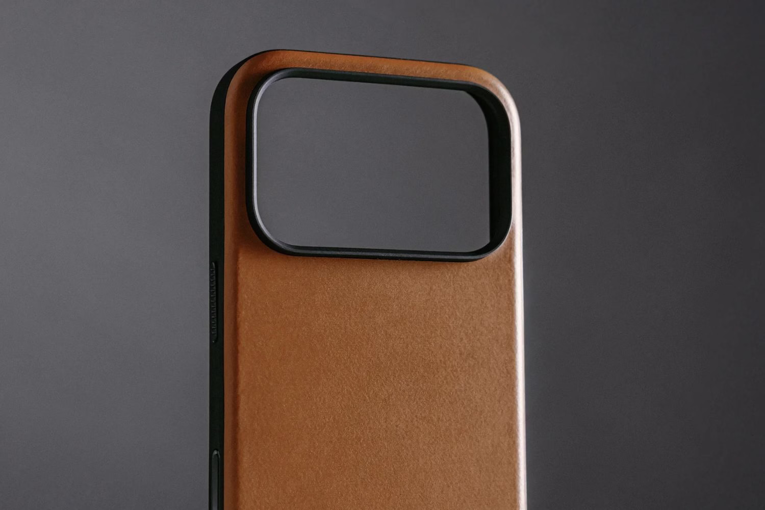 Кожаный чехол Nomad Modern English Tan для iPhone 17 Pro - 6