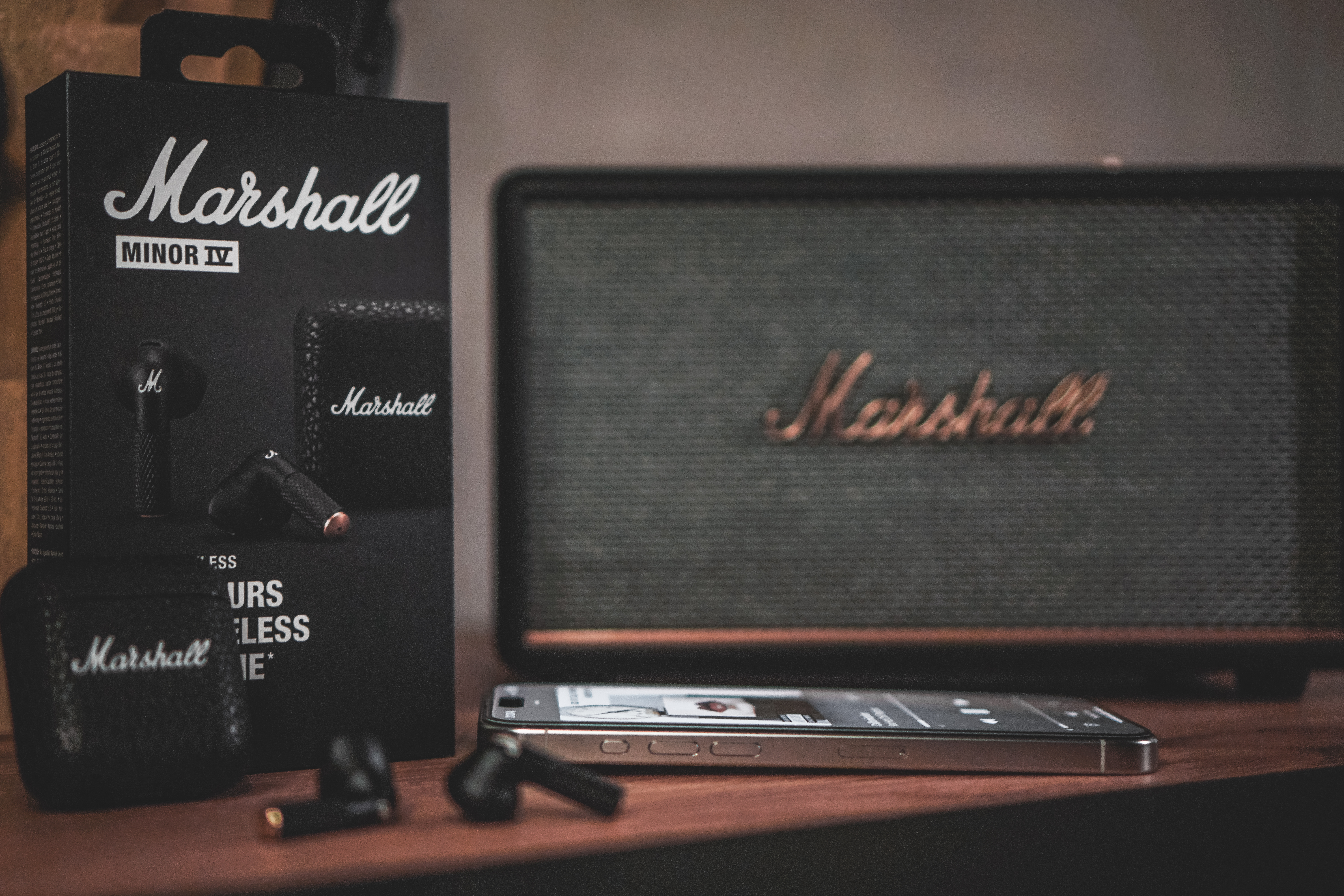 Огляд новинки Marshall Minor IV - 2