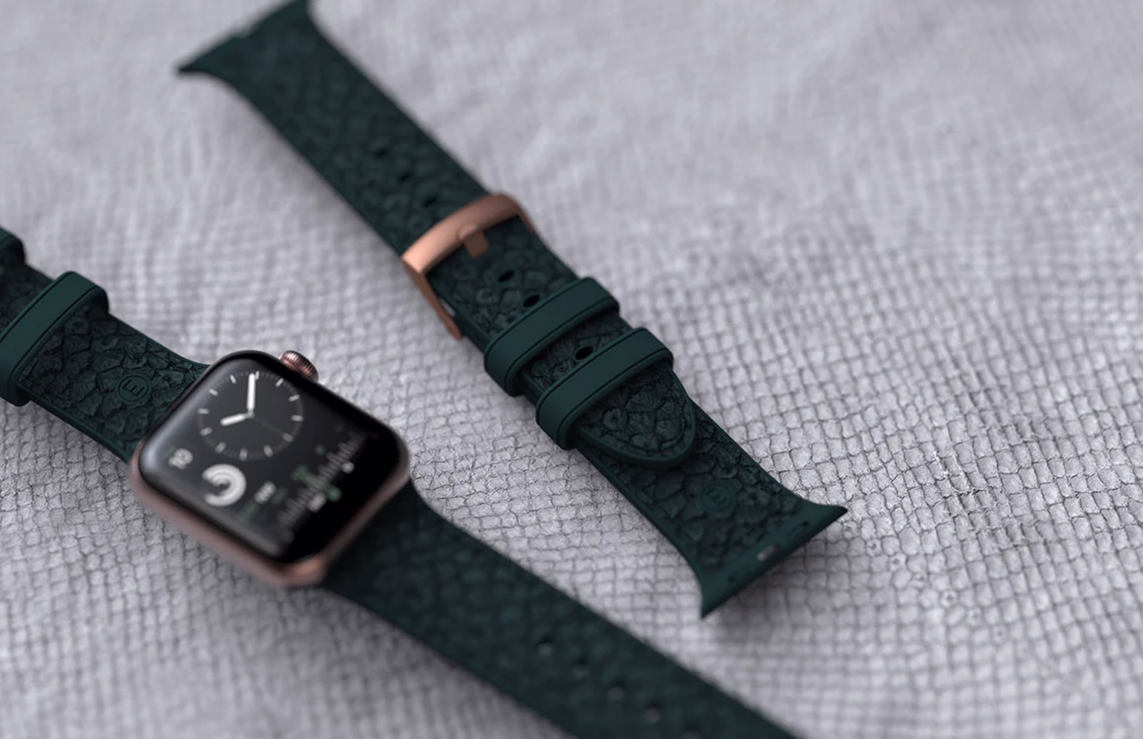 Ремінець для годинника Njord Salmon Leather Strap Dark Green for Apple Watch 45mm/44mm - 1